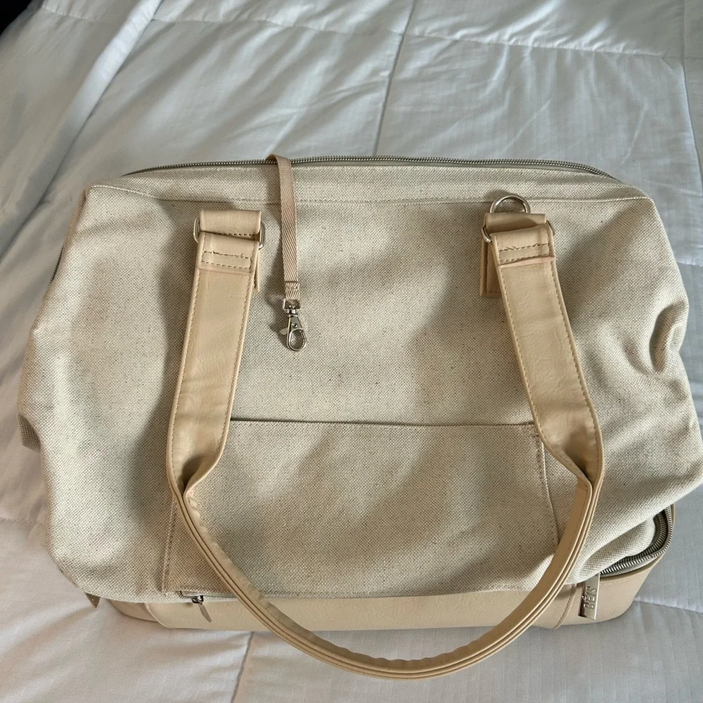 Beis Cream and Tan Weekender Bag - Picture 5 of 7